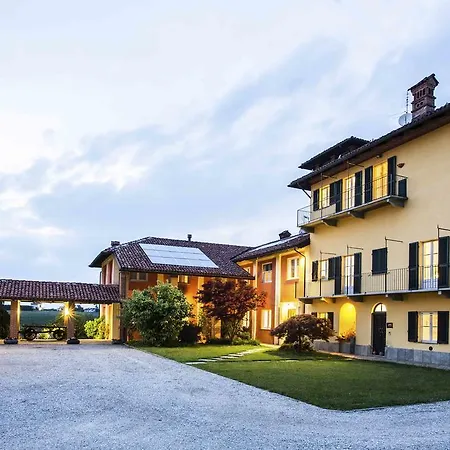 Cascina Belmonte Bed & Breakfast 3*